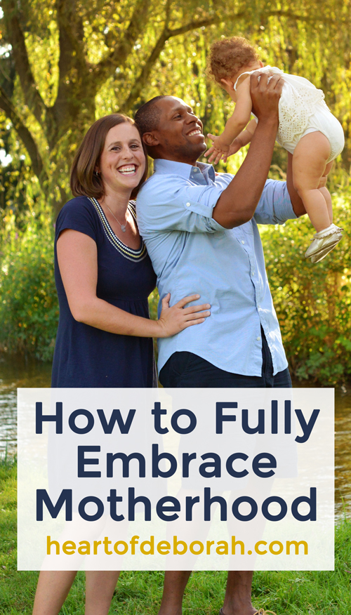 How to fully embrace motherhood and live in the moment with ease. #motherhood #positiveparenting 