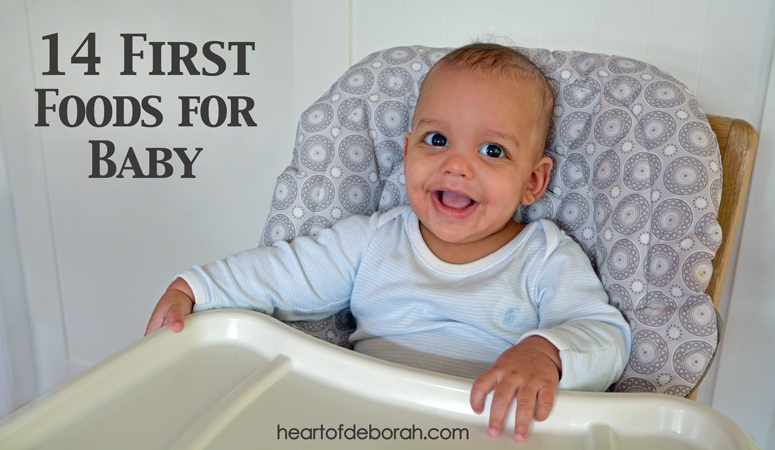 Here is a list of 14 first foods for baby. Did you know new research is suggesting early introduction of highly allergenic foods? Read more about feeding your baby!