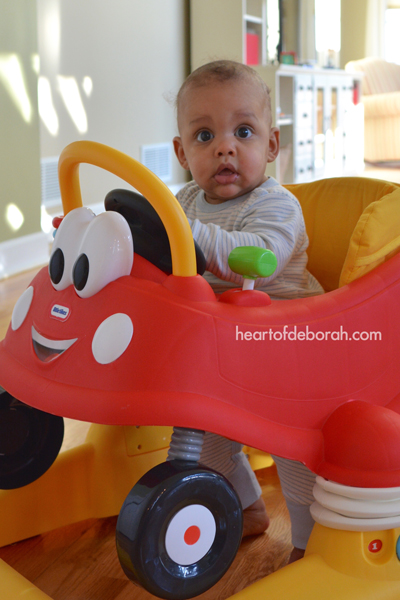 Looking for an engaging baby toy? Check out this Little Tikes Cozy Coupe Mobile Entertainer Review