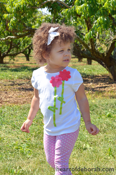 Do you have a special summer tradition with your family? Fruit picking with kids is our new summer gem! We had family fun while incorporating a low key learning experience.