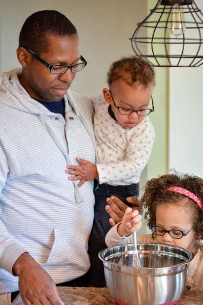 Dinnertime is often chaotic. Kids are yelling "I'm hungry!" as we frantically try to make dinner and clean up. Slow down meal time and enjoy a fun family pizza night theme with these free printable conversation starters. Questions are easy enough for a toddler to answer. 