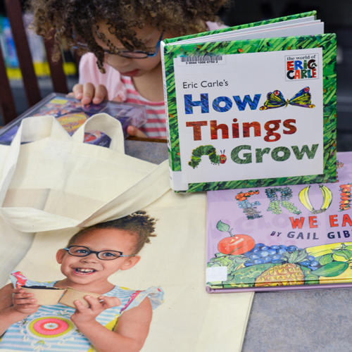 A collection of 10 children's books about gardens. Teach your children how a seed turns into a vegetable or fruit with these top kid's books! Plus a special offer from Snapfish on personalized photo gifts!