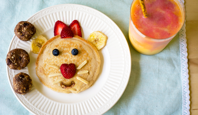 Encourage healthy eating and have a blast with these fun breakfast ideas! Your kids will love eating their lion cub pancakes and pride rock energy balls while sipping their sunrise smoothie. Healthy snacks and a fun summer idea. AD