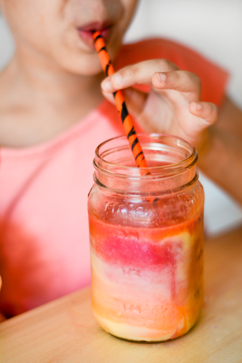 Encourage healthy eating and have a blast with these Disney Junior snack ideas! Your kids will love joining the Lion Guard characters while sipping their African sunrise smoothie. 