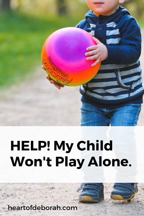 My child won't play by himself and I don't know what to do! Here are some great tips to help your child engage in independent play time. 