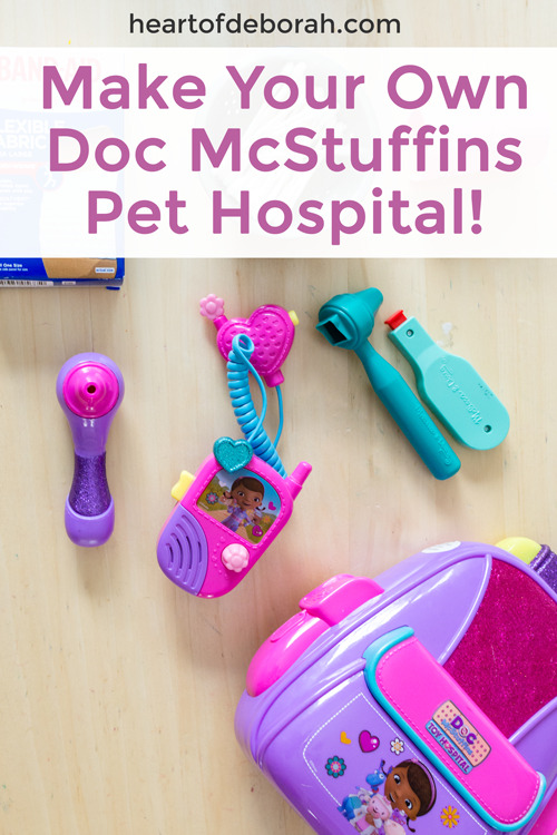 Awesome dramatic play center! Set up your own DIY pretend play doctor's office with these doctors printables. We used a Disney Junior Doc McStuffins theme and quickly set up our dramatic play center!