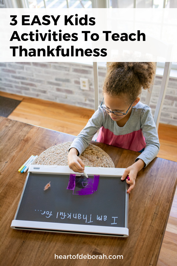 Teach your kids about gratitude this Thanksgiving with these 3 easy kid's crafts. Your kids will love decorating a gratitude jar, gratitude journal and light up board of thanks! 