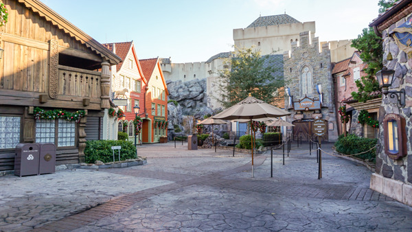 Frozen Ever After ride in EPCOT. Walt Disney World tips for traveling with preschoolers.