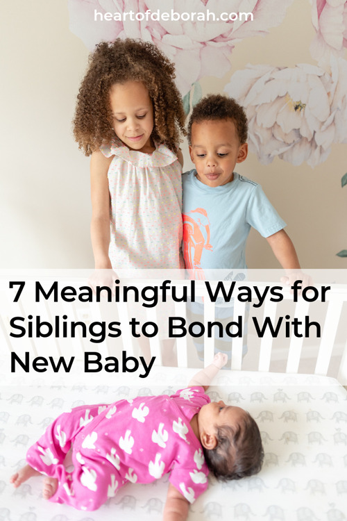 Expecting a new baby in your family? Help the big siblings embrace the new baby with these 7 meaningful ways for your kids to connect and bond with the new baby.