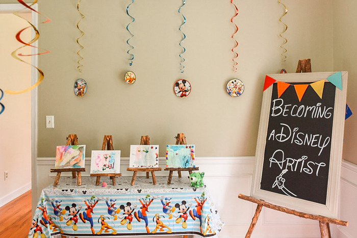 Becoming a Disney Artist! Here is an adorable artist birthday party theme for kids.