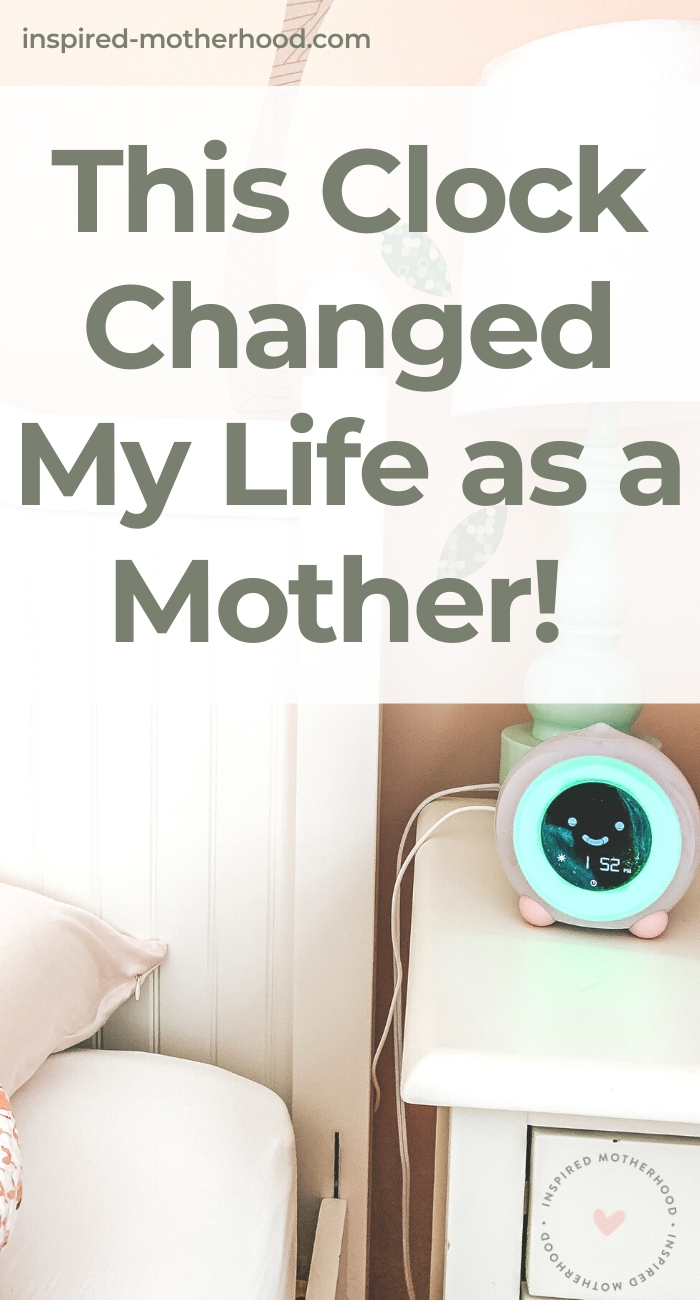 Morning time was so important to me before kids and I was tired of using my kids as my alarm clock. Do you wake up before your kids? Here are a few reasons why our kids stay in their rooms until 7:30 AM!