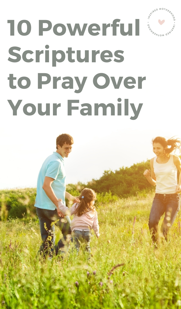 Here are 10 scriptures and prayers to pray over your family. Free Printable with Daily Prayers Included! Pray daily for your children using these scriptures. 